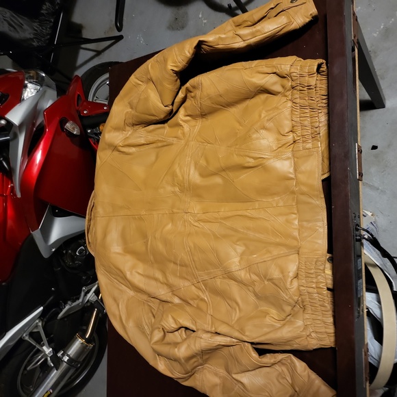 Leather Jacket - Picture 3 of 6